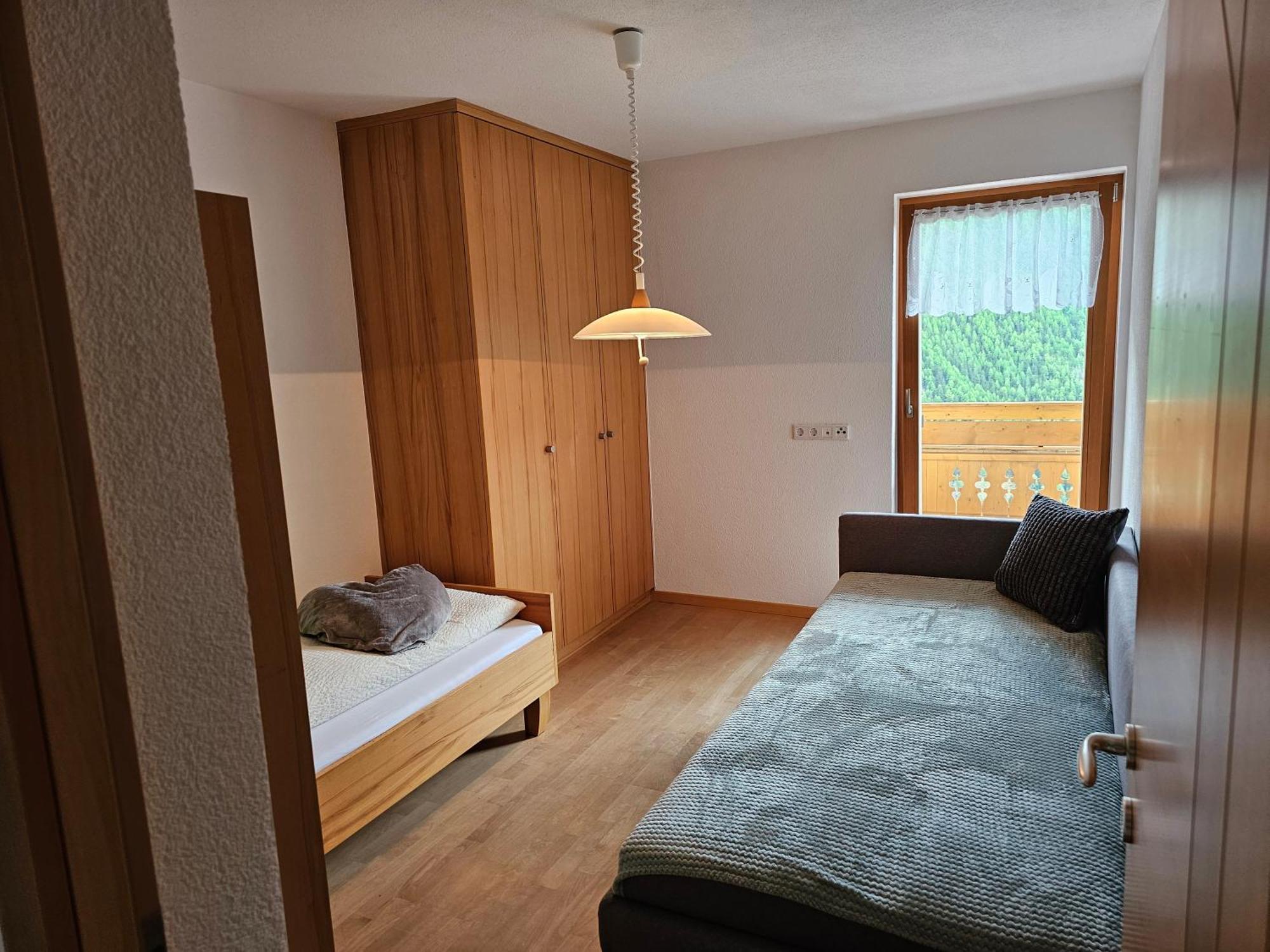 Alpenblick Lodge Tscholl Мартело Екстериор снимка