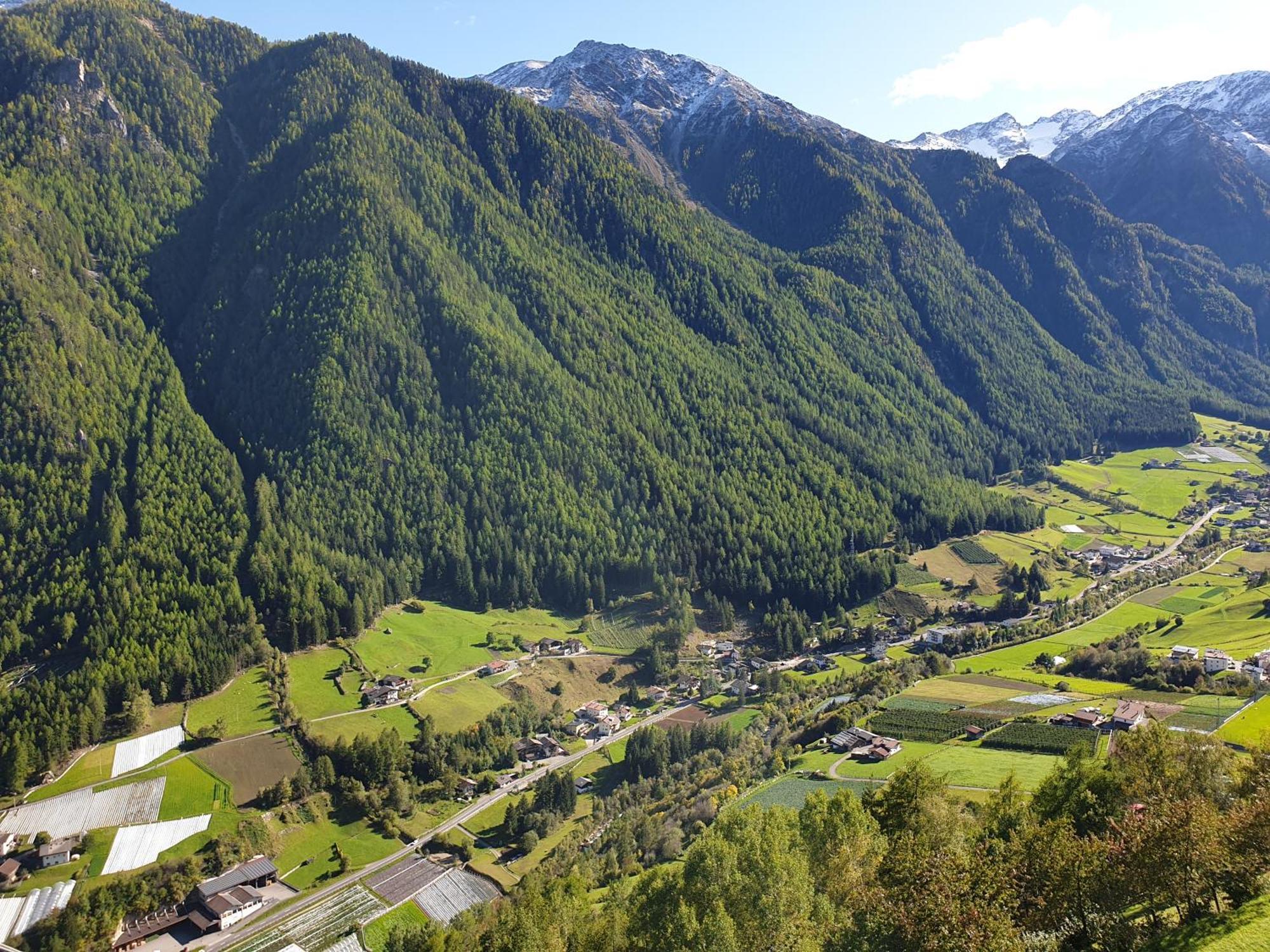 Alpenblick Lodge Tscholl Мартело Екстериор снимка