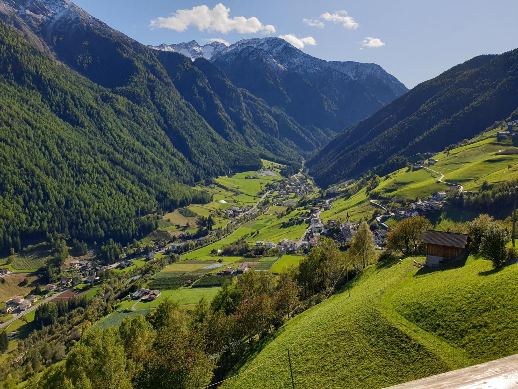 Alpenblick Lodge Tscholl Мартело Екстериор снимка